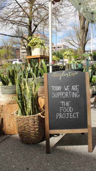 New plant-truck cleanup PR 😮‍💨💪 We’re setting it all back up again next Tuesday and Thursday in Downtown Boston. Be there or be ◼️!

May 19, Tues. from 11am-3pm @ 125 Summer St. all profits support @bridgeotw.

May 21, Thur. from 11am-3pm @ One Beacon St. all profits support @gdrne.